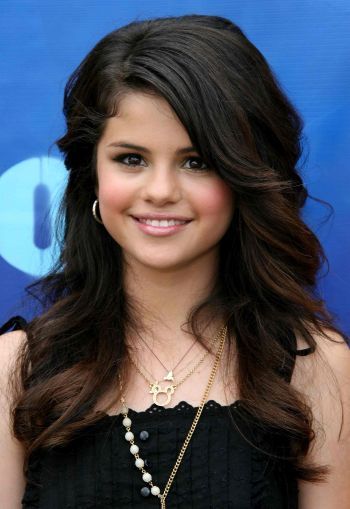 5 poze cu Selena Gomez - Plata pentru camila