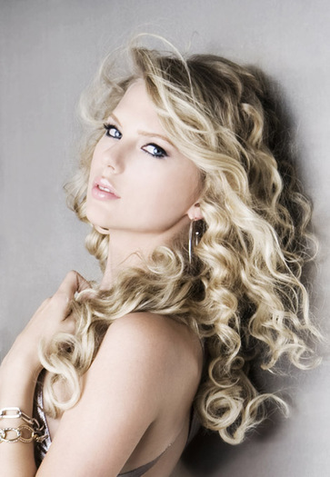 Taylor-Swift-b47 - Taylor Swift