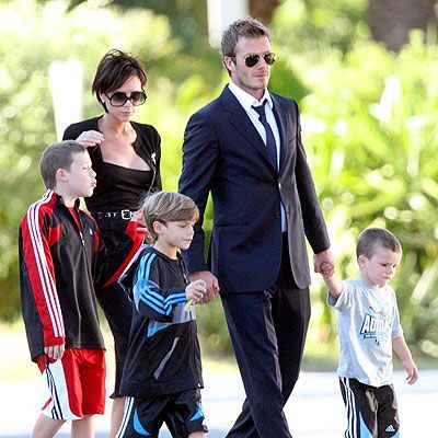 David Beckham - Tatici frumosi celebri si grijulii