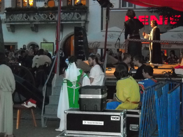 la o pauza de ....foc