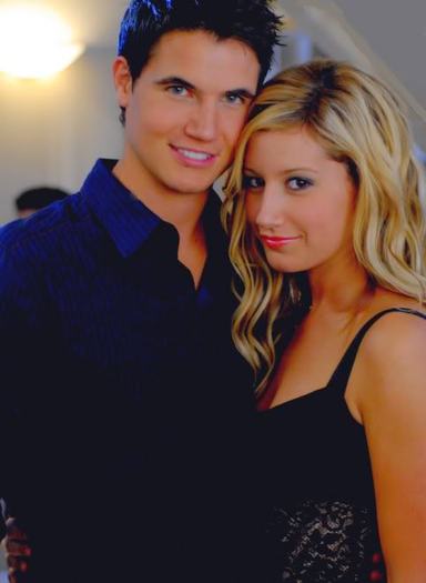 162310_ashley_tisdale_and_robbie_amell_jpgcc1b95715f4d2fe8def92e9c2f70bc56 - ashley tisdale