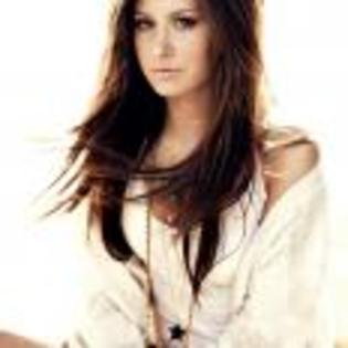 Ashley_Tisdale_1241080536_2