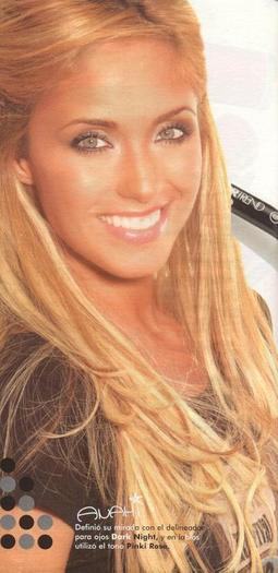 Anahi (68)