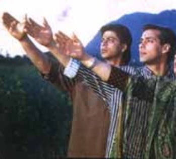 karan-arjun-bild-1-4D - Imagini Preity Zinta  Salman Khan  Rani Mukherjee  Shahrukh Khan