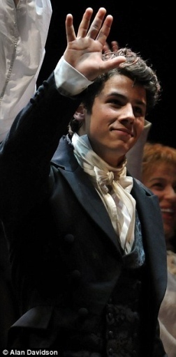 The-West-End-Debut-of-Les-Miserables-6-21-nick-jonas-13216343-252-512 - THE WEST END DEBUTE OF LES MISERABLES