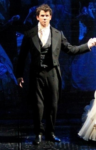 The-West-End-Debut-of-Les-Miserables-6-21-nick-jonas-13216356-327-512 - THE WEST END DEBUTE OF LES MISERABLES