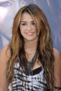 15623127_QLOLCLXUF - 0 Cant Be Tamed Madrid Photocall - May 31st 2010
