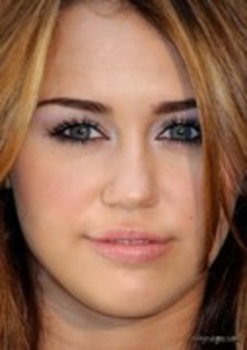 15623055_CUQMZKPCL - 0 Cant Be Tamed Madrid Photocall - May 31st 2010