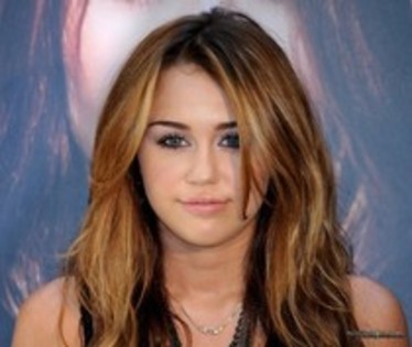 15623074_YISJGYKCH - 0 Cant Be Tamed Madrid Photocall - May 31st 2010