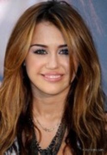 15623089_DFTKHQRAQ - 0 Cant Be Tamed Madrid Photocall - May 31st 2010