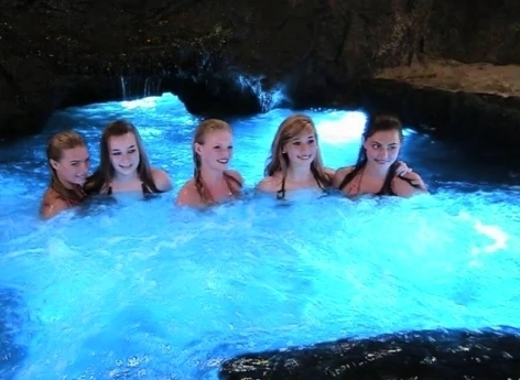 H2o-just-add-water-season-3-h2o-just-add-water-5450114-472-345 - h20 sezonul 3 cu INdiana Evans