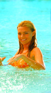 Indiana-Evans-as-Bella-Hartley-h2o-just-add-water-12778368-146-264