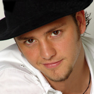 Christopher Uckermann - Christopher  Uckermann