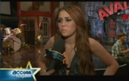 15044140_FJWXGTPUP - 0Interview On Set Of Hannah Montana-March 19th 2010