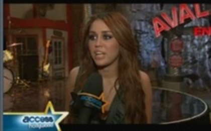 15044187_RUFCNYBRS - 0Interview On Set Of Hannah Montana-March 19th 2010
