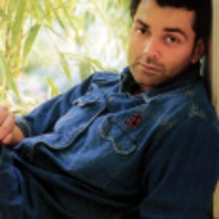 Bobby_Deol_1255000681_1 - Bobby Deol