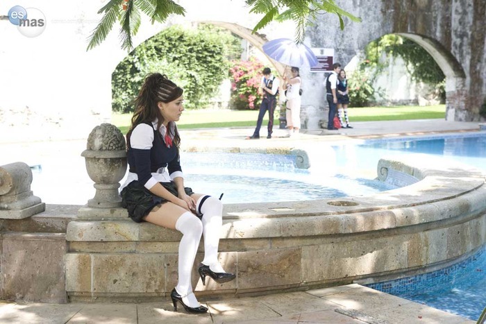 11438650_YVNVRLWVX - Sherlyn