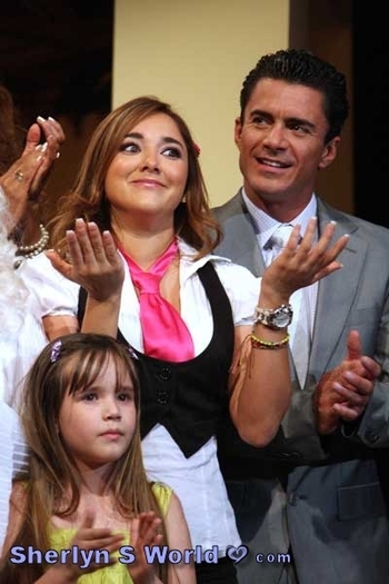 11439921_FGAEPVKDB - Sherlyn