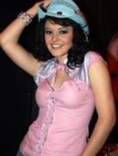 11398810_BPWYASYWI - alison luz