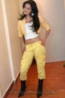 11398451_MYPZBWFDB - alison luz