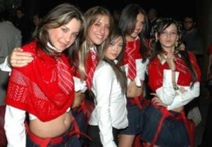 11398849_ULCUZIFUW - alison luz