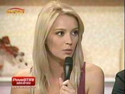 AEDQJQVUPGWBSLTMQOO - diana dumitriescu