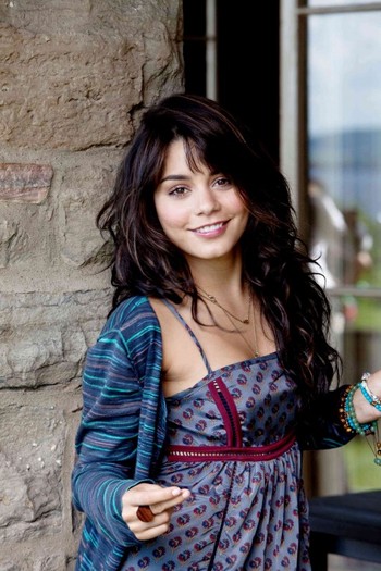 beastly08-530x794 - Vanessa Hudgens