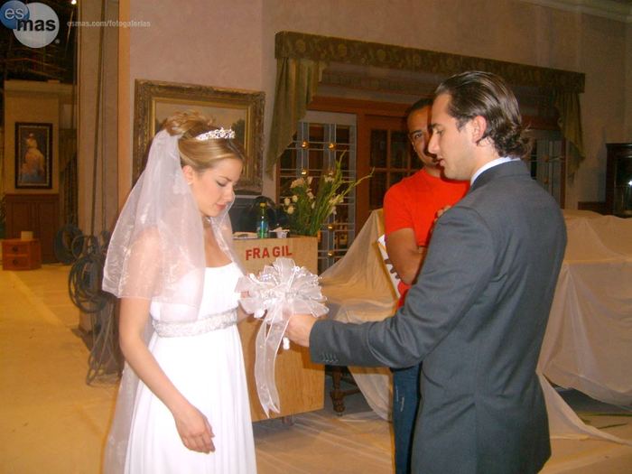 2009131353111236970391 - La boda de Emiliano y Romina