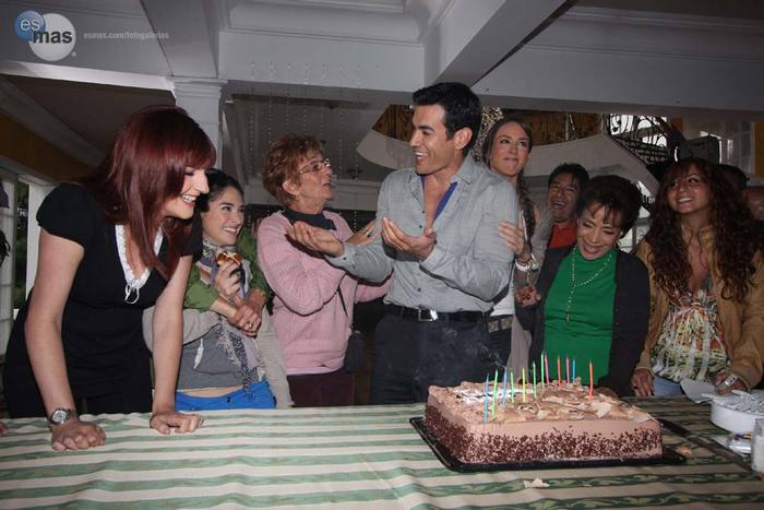 _11-a2ca2474-f924-102c-a0ec-0019b9d5c8df - Cumpleanos de David Zepeda