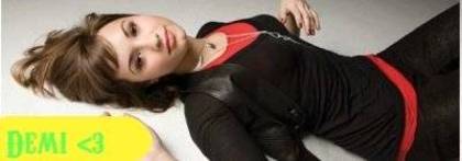 WWCSONXZWZWISQRNRYC - Demi Lovato