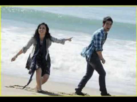 0 - Demi Lovato and Joe Jonas