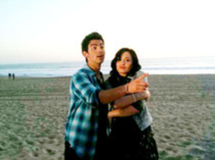 10966168_OMQULLVVN - Demi Lovato and Joe Jonas