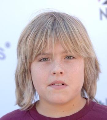 dylan-sprouse-5 - Eu in zack si cody ce viata minunata