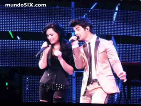 0 - Demi Lovato and Joe Jonas