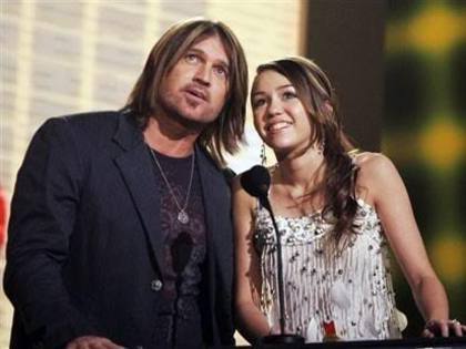 l_9daaf5e5a34353aab4615e5660419bfe - club miley-Miley and Billy