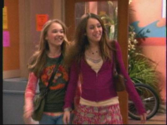 Milleylilyhallways - club miley-Miley and Emily