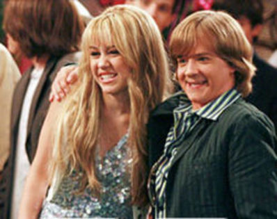 2872 - club miley-Miley and Jason Earls