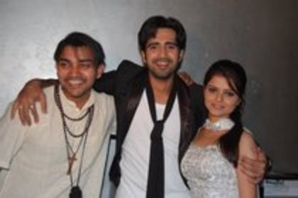 14893615_BFMDESEAL - Rubina Dilaik And Avinash Sachdev