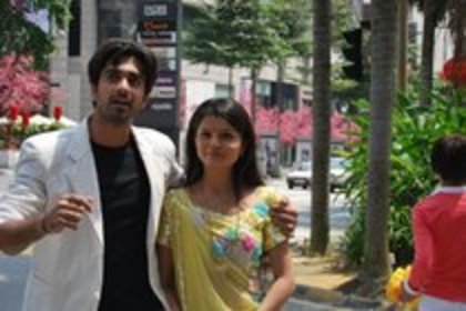 14893753_SPGBWQQNC - Rubina Dilaik And Avinash Sachdev