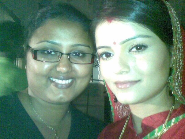 14893618_YCSEUKRCV - triunghiul iubirii-Rubina Dilaik