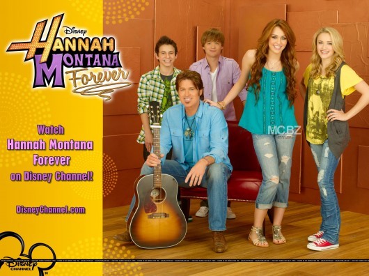 0031-530x396 - Hannah Montana Forever preview