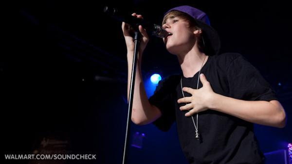 t69m42[1] - Justin  Bieber