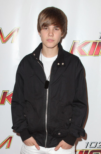 w2n4hg[1] - Justin  Bieber