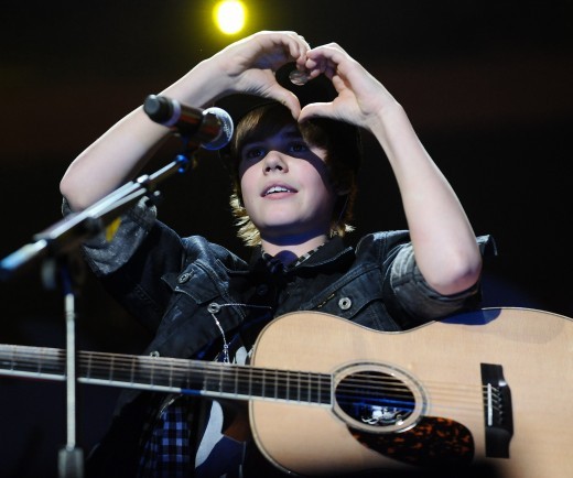 justin-bieber-poze-3-520x434[1]