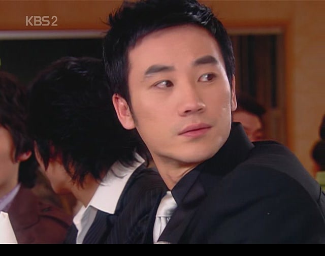 2mplgts - a---uhm tae woong---a