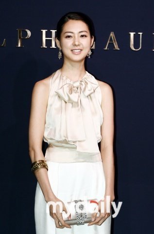 11179841_TMLBJXQHX - a---lee yo won---a