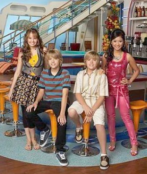 sv_14Debbyryan - poze The suite life on deck