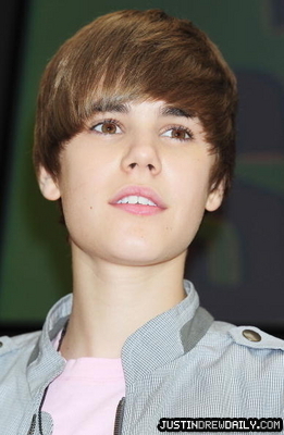 16712499_PUIGMKVWE[1] - Justin  Bieber