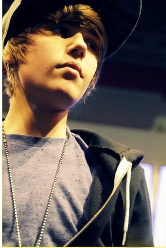 v7gobk[1] - Justin  Bieber