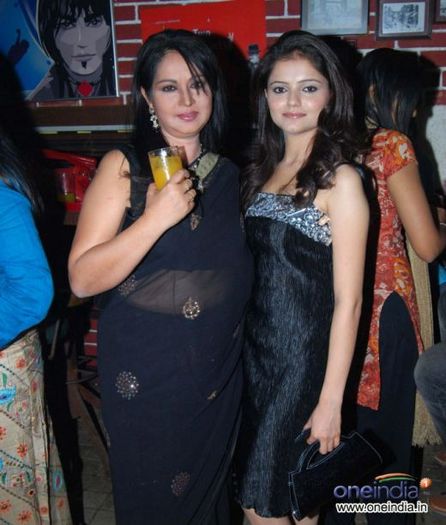 Zee-T- Seria- Choti-Bahu-Hot-Actress-Photos-12 - DeV RaDhIkA